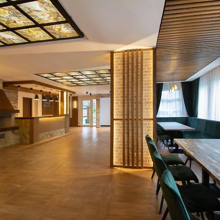 Berghaus Bucovina Hotel Campulung Moldovenesc Bagian luar foto
